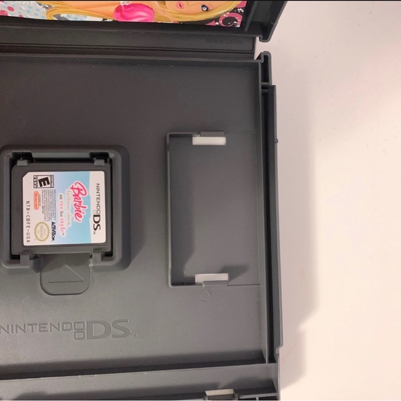 Barbie Fashion Show: An Eye for Style Nintendo DS Game - Picture 2 of 2